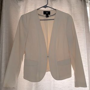Off-white fully lined H&M suit jacket